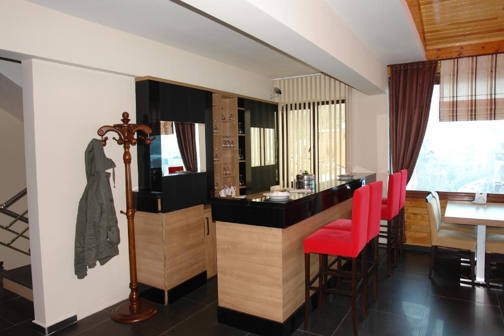 Hotel Almatur Yusufeli Ngoại thất bức ảnh